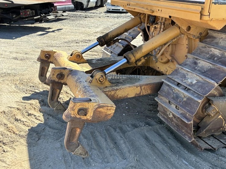 2000-caterpillar-d5m-image-13