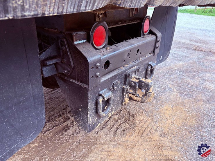 1994-international-8100-image-13