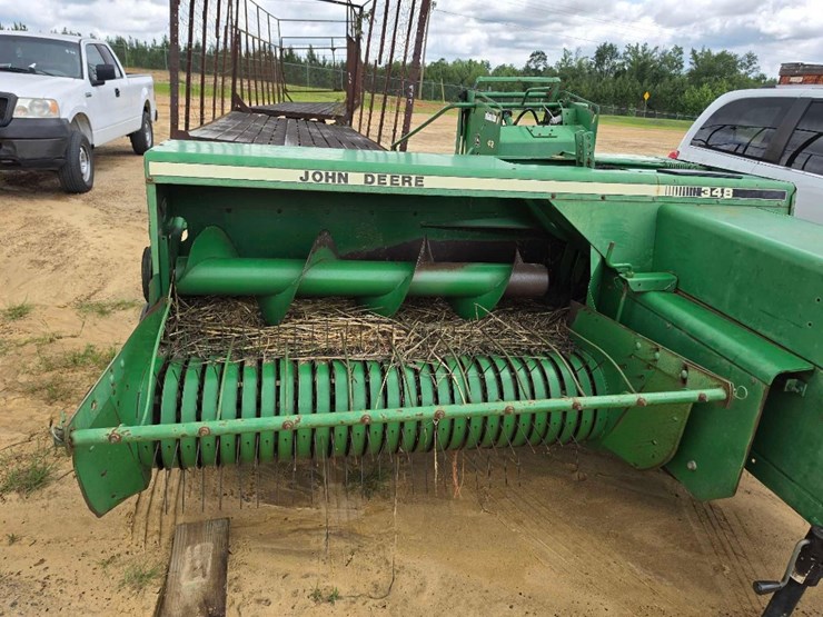 john-deere-348-image-5