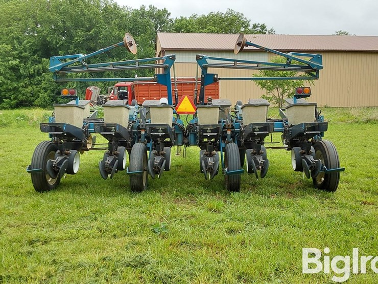 kinze-2200-image-6
