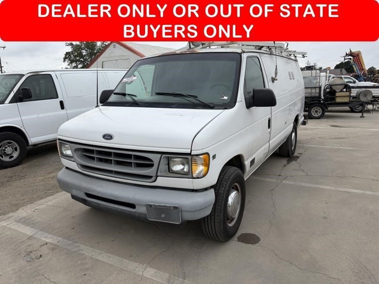 2002-ford-e350-sd-image-1