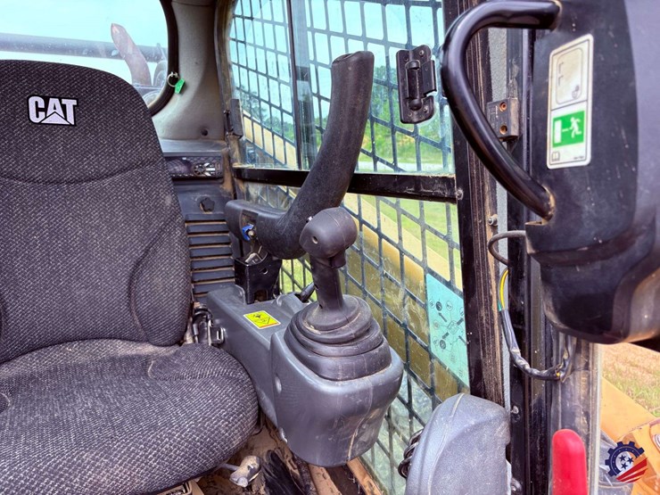 2018-caterpillar-299d2-xhp-image-64