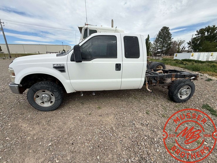 2009-ford-f250-image-3