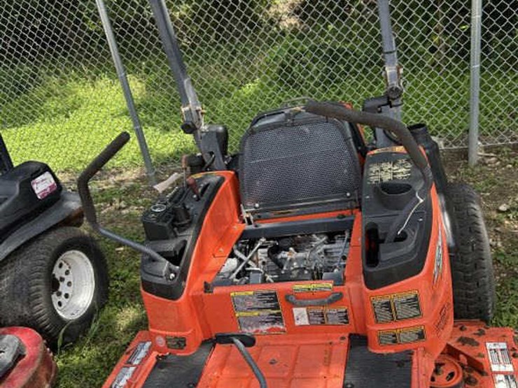 kubota-zg327-image-2