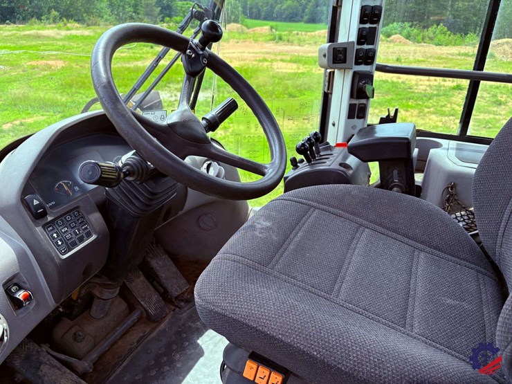 2014-volvo-l90g-image-99