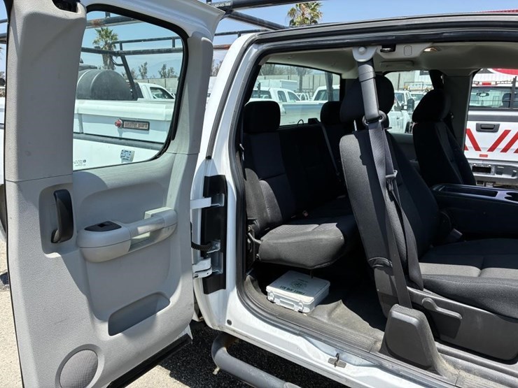 2012-gmc-2500hd-image-12