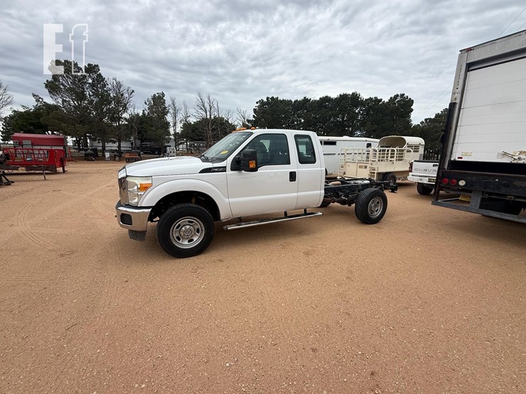 2016-ford-f350-image-1