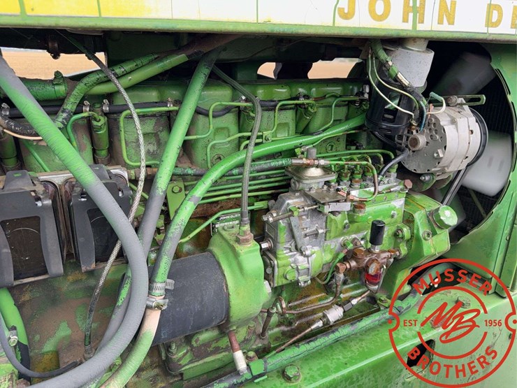 1975-john-deere-7020-image-25
