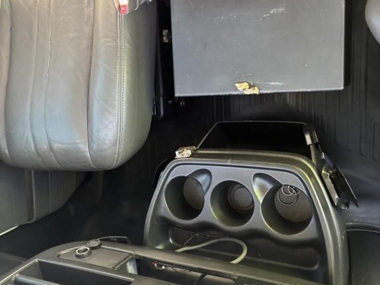 2013-chevrolet-express-3500-image-17