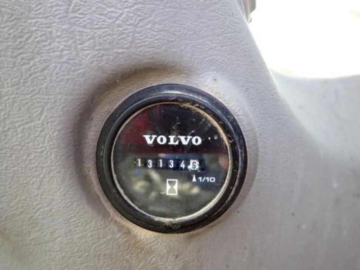 2015-volvo-ec250el-image-10