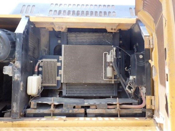 2009-deere-270d-lc-image-68