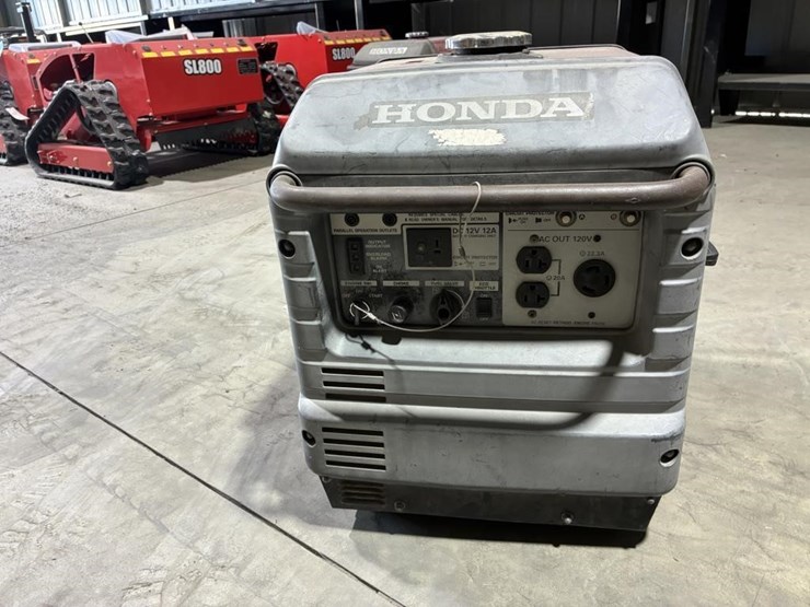 honda-eu3000is-image-6