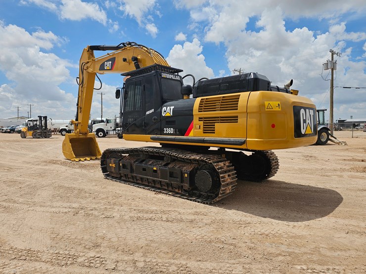 2022-caterpillar-336d2-image-3