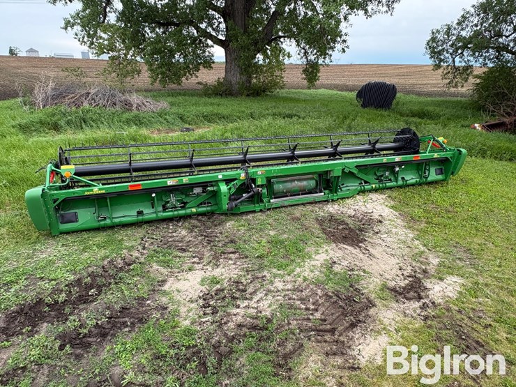 2015-john-deere-635fd-image-9