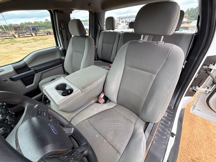 2019-ford-f150-image-15