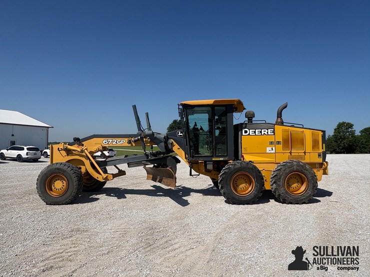 2012-deere-672gp-image-8