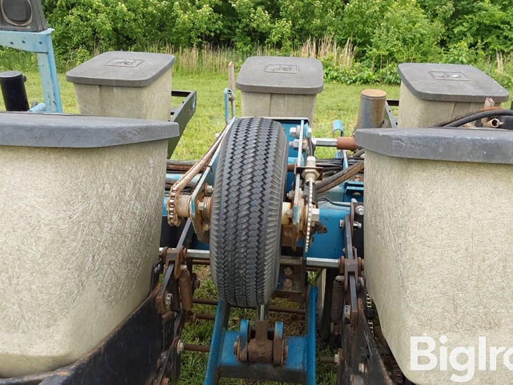 kinze-2200-image-13