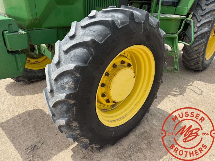 1992-john-deere-4960-image-14