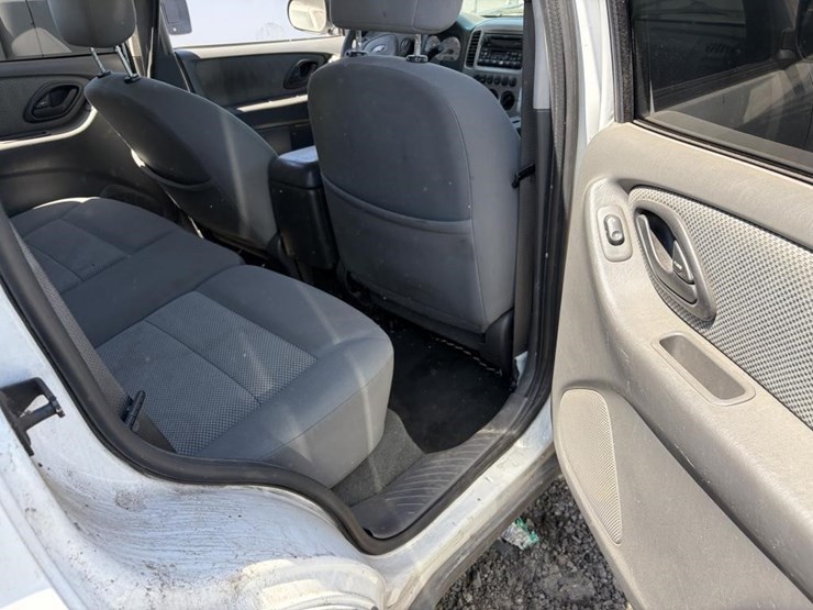 2006-ford-escape-hybrid-image-11