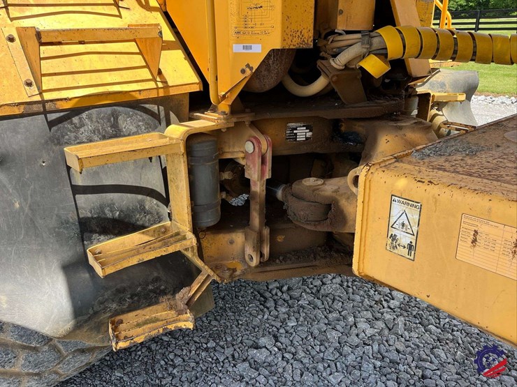 1997-volvo-a35c-image-22