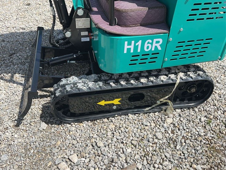cfg-industrial-h16r-mini-excavator-image-5