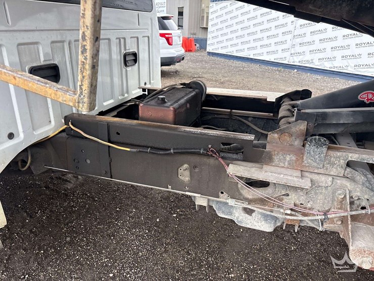 2012-ford-f550-image-13