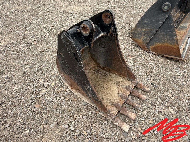 caterpillar-24-image-3