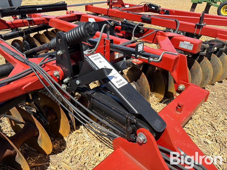 2014-case-ih-370-image-14