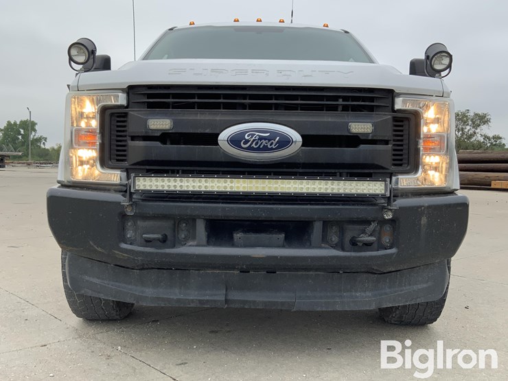 2017-ford-f350-xl-image-9