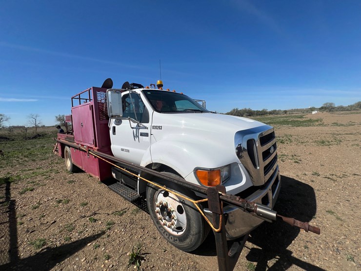 2007-ford-f650-image-3