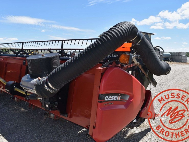 2011-case-ih-3020-image-21