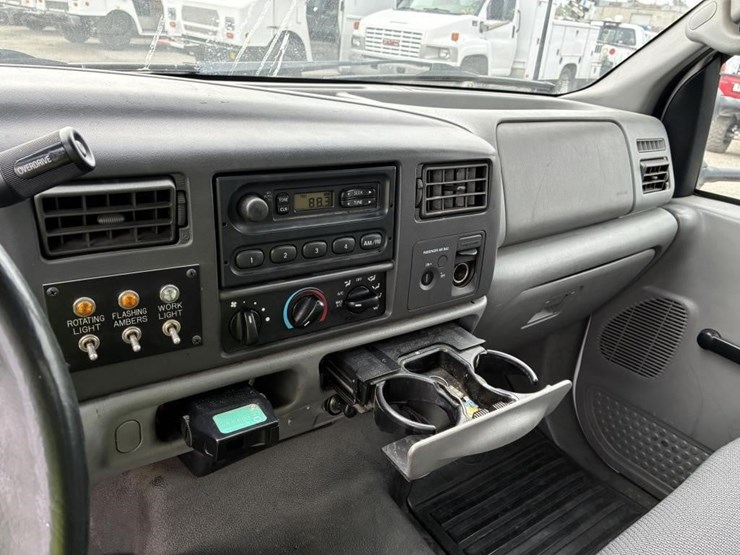 2002-ford-f350-xlt-image-21