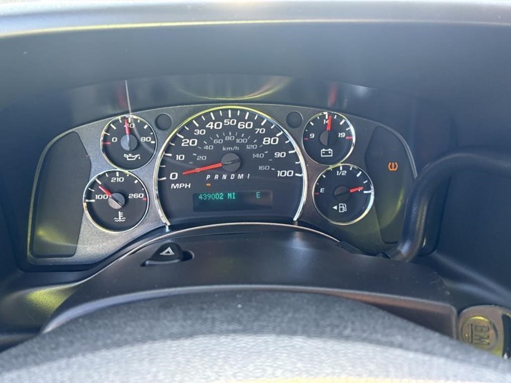 2013-chevrolet-express-3500-image-15