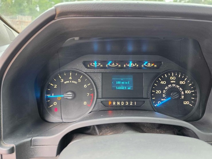 2017-ford-f150-image-13