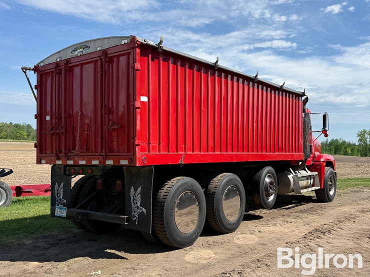 1990-freightliner-fld120-image-5