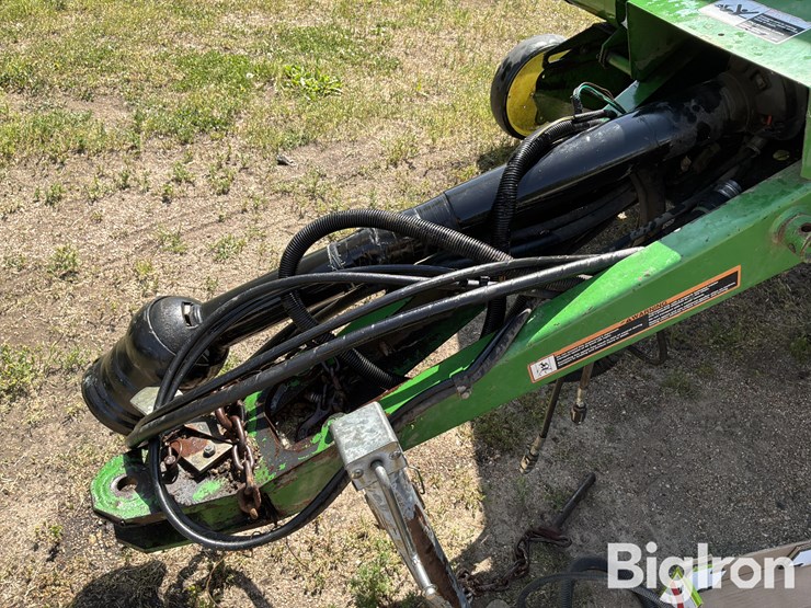 2005-john-deere-567-image-9