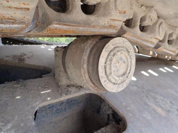 2009-deere-270d-lc-image-56