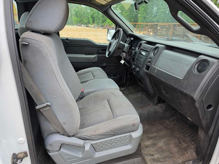 2012-ford-f150-xl-image-5