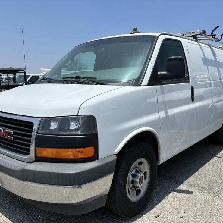2017 UTILITY Van