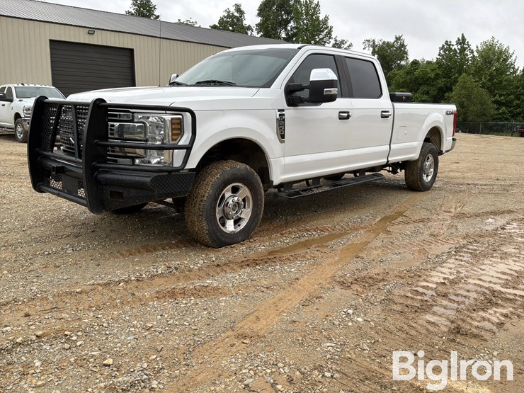 2018-ford-f250-xl-image-1