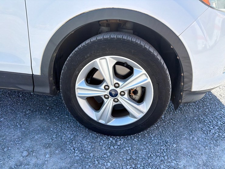 2014-ford-escape-se-image-9