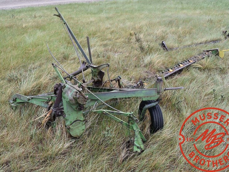 john-deere-38-image-11