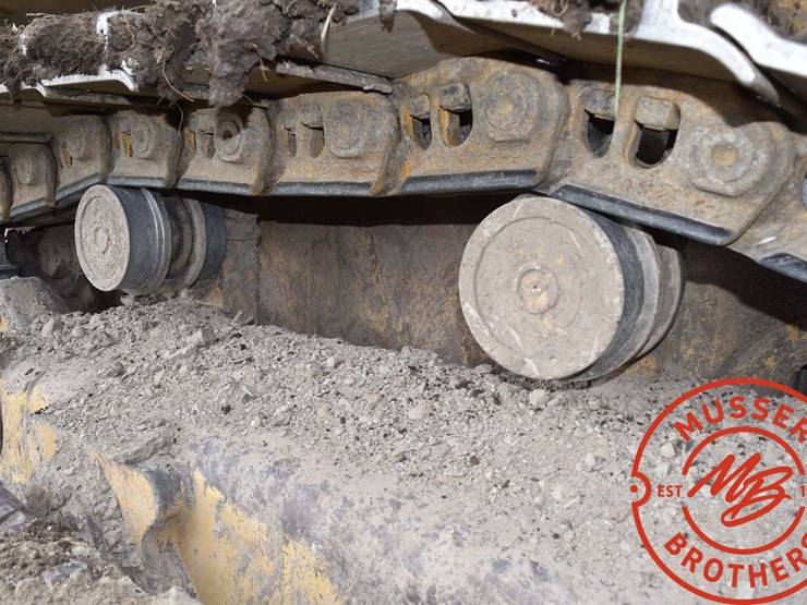 2010-caterpillar-d7e-image-29