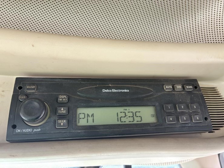 2009-john-deere-6230-image-33