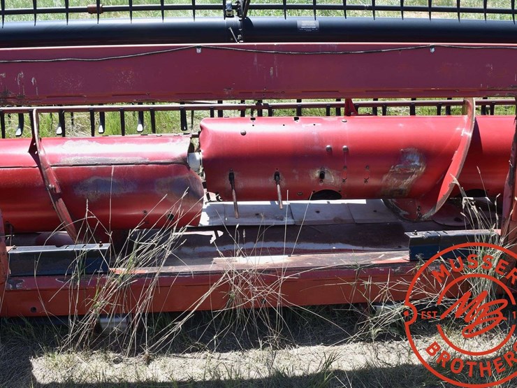 2011-case-ih-3020-image-26