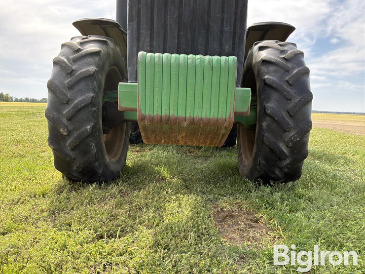 1997-john-deere-8300-image-9