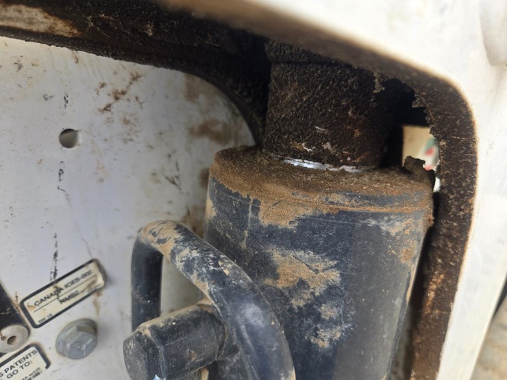 2023-bobcat-t770-image-69