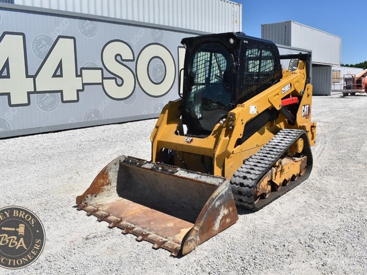 2023-caterpillar-259d3-image-1