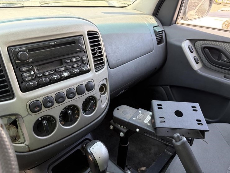 2006-ford-escape-hybrid-image-17