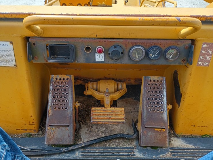 caterpillar-963b-image-41